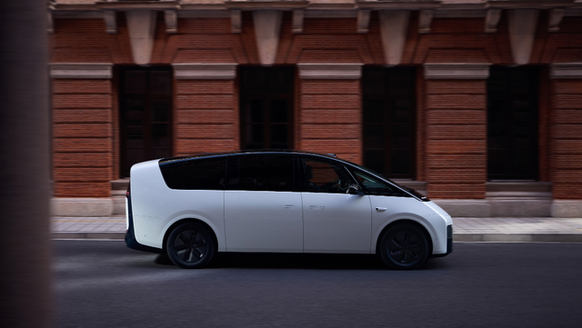 发生起火事件后，理想汽车召回11411辆MEGA 2024款电动汽车