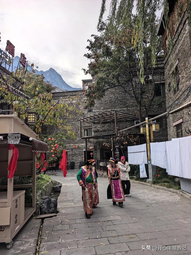 喀什经317到成都，色达县-都江堰，甲居藏寨、理小路、桃坪羌寨