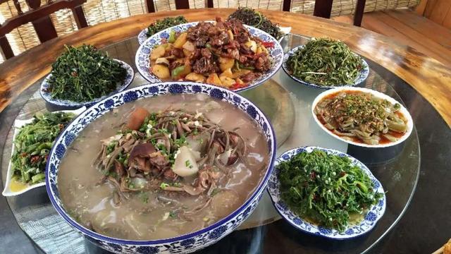 8月过半，假期余额不足！来凤县旅游，一键解锁清凉与欢乐