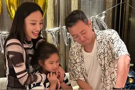 郑希怡全家搬回香港生活，9岁女儿已在香港开学，曾移居上海三年图片