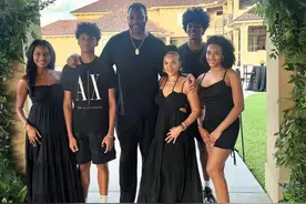 麦迪庆祝46岁生日，老了不少，和妻子热舞，儿子身高超1米9图片