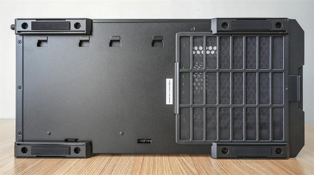 自带屏幕的主机—联力207D+9950X3D+ROG B850-F+索泰5070Ti装机