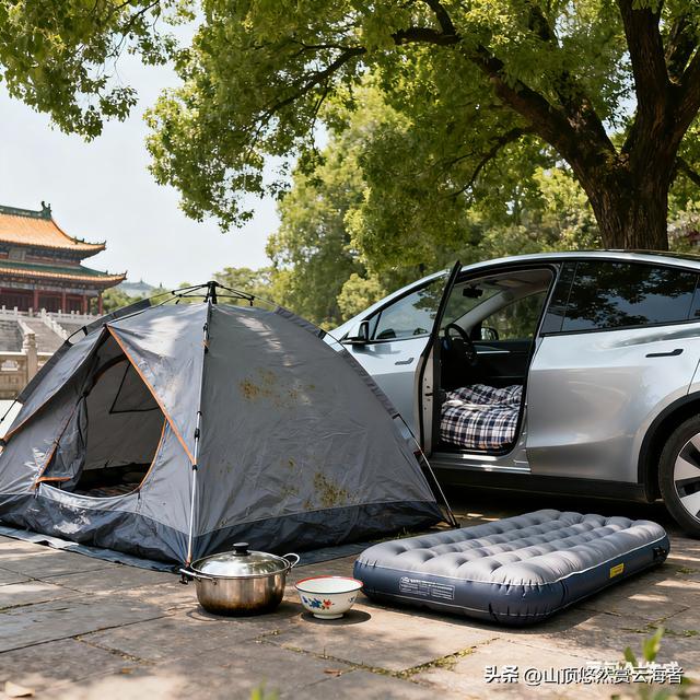 国庆景区挤爆了，老板们却在哭：热闹是游客的，我只亏得底朝天