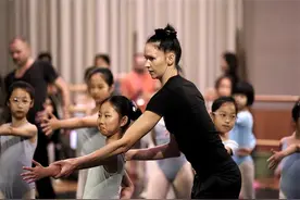 艺术节｜如何演绎“心理芭蕾”？这堂艾夫曼舞团的大师课或许能给你答案图片