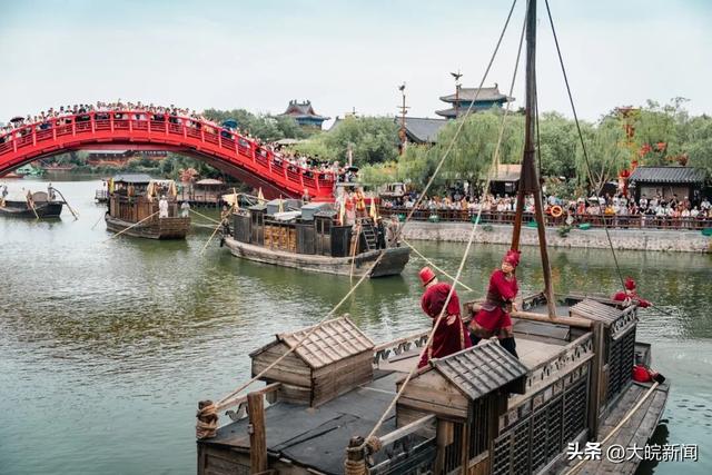 清明上河园：全国教师 全部免费 教师节快乐
