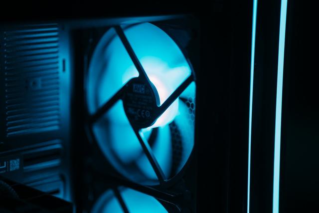 Alienware外星人Area-51台式机评测：游戏天花板体验是什么样？