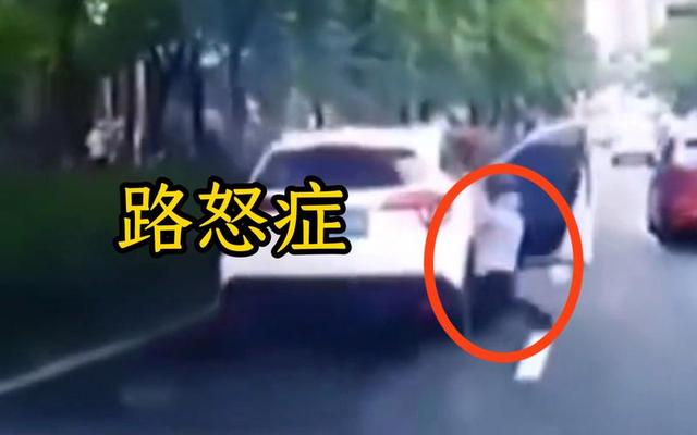 沈阳司机故意撞人后续，连续撞击下死手还拍视频炫耀，身份已被扒