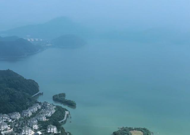飞跃青山湖！临安首条环湖低空旅飞航线“十一”起飞