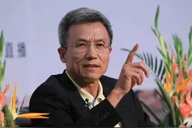 "经济学家许小年：私有化破局，打破资源垄断促经济腾飞"图片