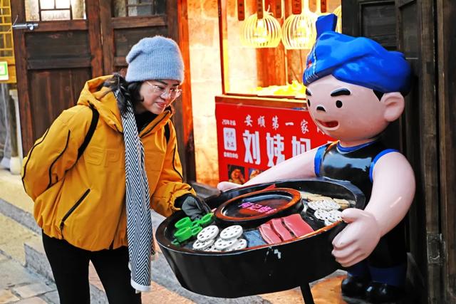 贵州：畅游安顺风光，感受黔中民俗！