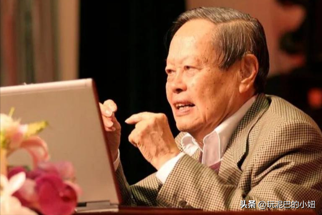 王宫保透露：杨振宁告别式时间确定，地点在八宝山，和邓稼先一样