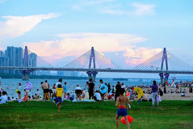 解锁红谷滩夏日的N种打开方式！
