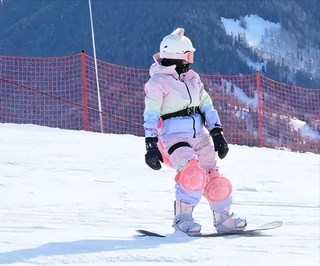 豪宅风波升级！专家建议拆除全红婵雕像，樊振东的话终于有人信了