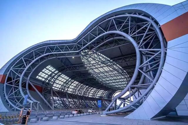 高铁站都“会比心”了？就在淄博！