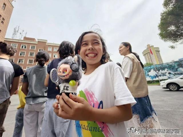“新疆是个好地方”——海外华文媒体走进新疆·乌鲁木齐篇