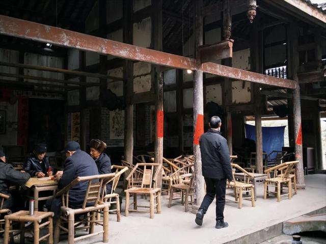 成都向西，拜访邛崃最“慢”的古镇，把千年时光泡进茶里