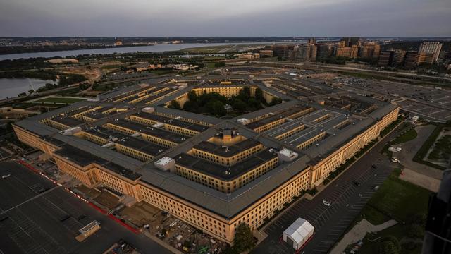 中国拉清单查封对台军售美企，特朗普政府只回了一句话