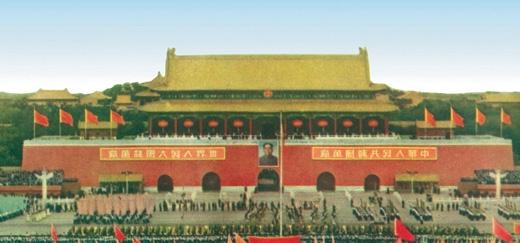 天安门城楼上，为何不悬挂毛主席的照片	，反而要挂毛主席的画像?