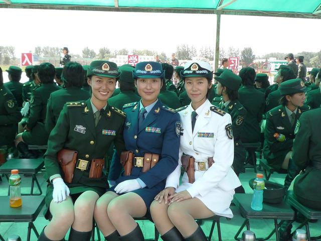 反华势力出现？93阅兵期间，多人公开诋毁中国，内容炸裂身份特殊