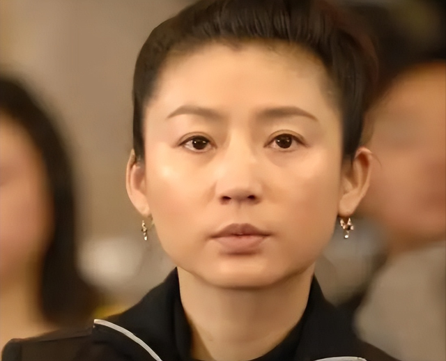 善恶到头终有报！57岁央视女主持王小丫，如今的真实处境令人唏嘘