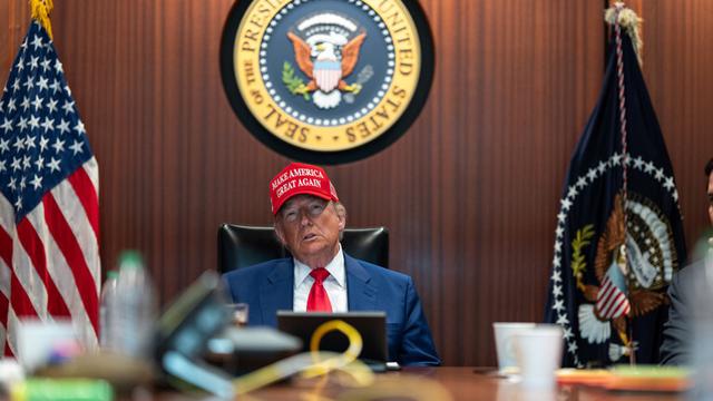 特朗普已做好开战准备？王毅警告：冲突结局已定，美国露出斩杀线