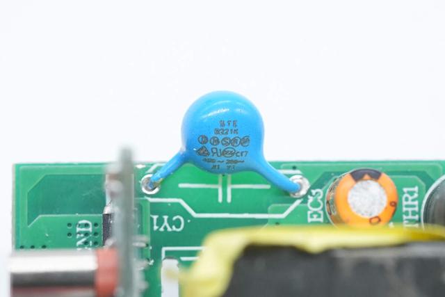 主流快充全兼容，超小体积，倍仕达65W氮化镓充电器拆解