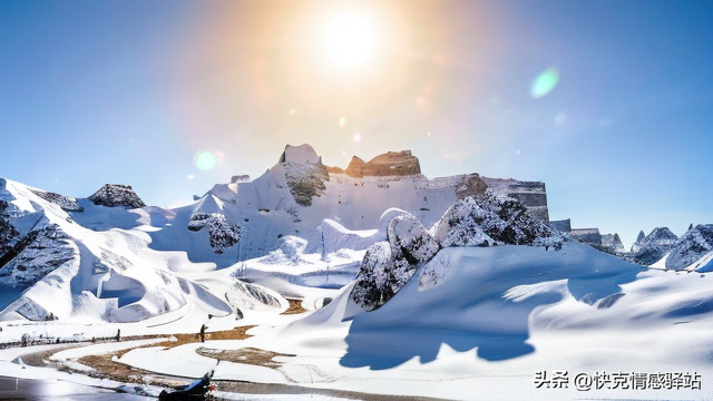 退休后才知道，老伴他外边有人，我没哭没闹，独身外出旅游