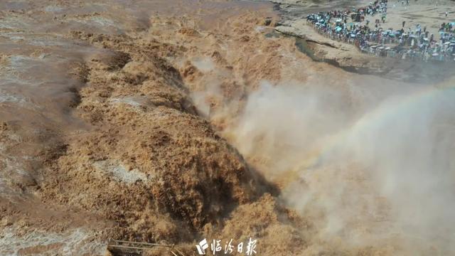 壶口瀑布景区，单日客流量突破1.46万人次！