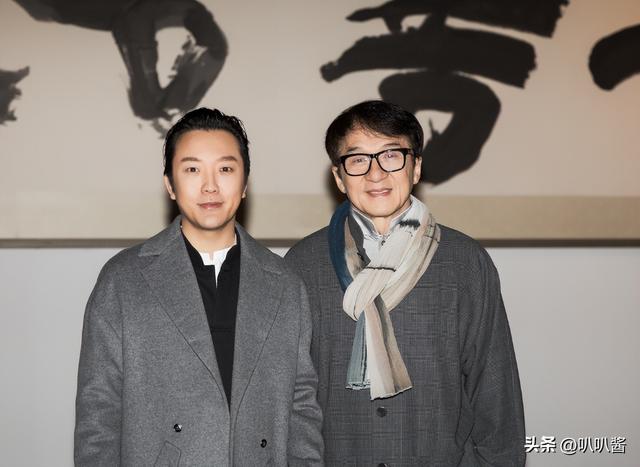 善恶终有报！47岁“跌落神坛”的李玉刚，终是活成了“跳梁小丑”