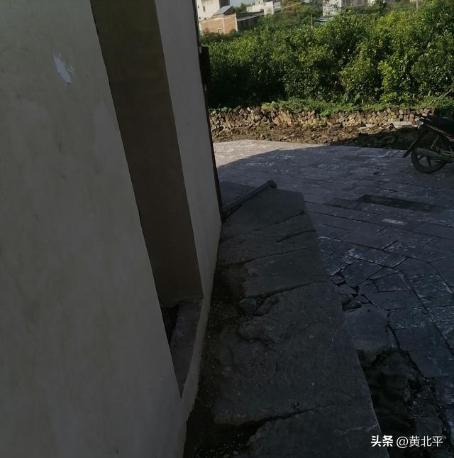 广西来宾市省道边的国宝级文物，明朝迁江武举人修建而得名文辉塔