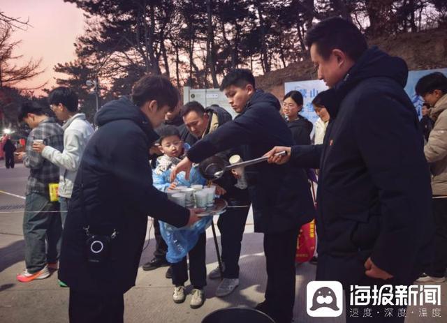 不止人从众！山东沂蒙山龟蒙景区用“限流暖心险”，尽显待客诚意