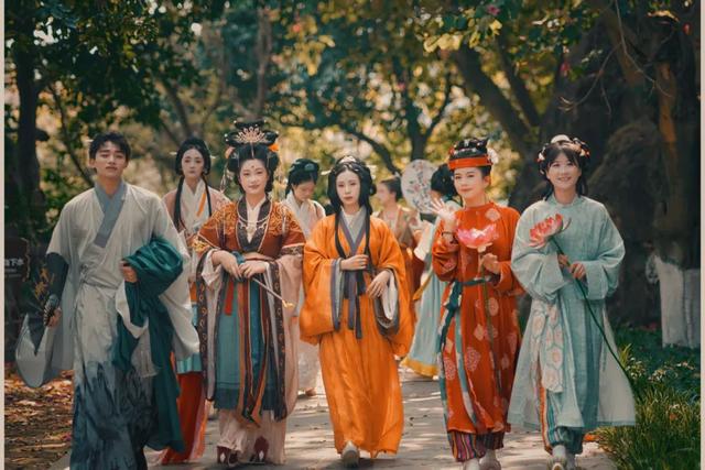 持续5天，韶关这么过节！顶流到场、跳蚤集市、汉服打卡……