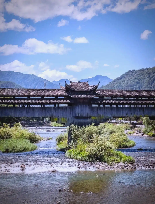 龙泉永和桥：三坊不和，知县调解，以和为贵，石桥易名