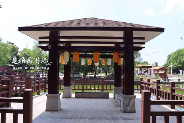 浙江宁波这个古村不靠山，却有浓郁的江南水乡意境，成为休闲胜地