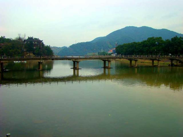 浙江旅游：三访奉化溪口古镇行散记（图）