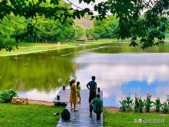 每日一景|幽湖清溪·琵琶湖公园