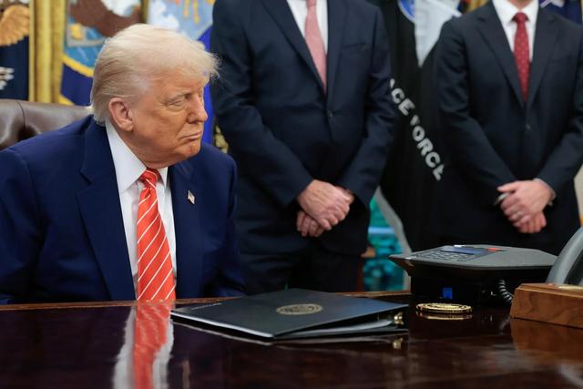 美媒：特朗普闯大祸了，他让北京知道，中国已够格跟我们坐一桌了