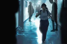 不敢上学的焦虑症女孩：“我害怕的不止学校，还有父母”图片