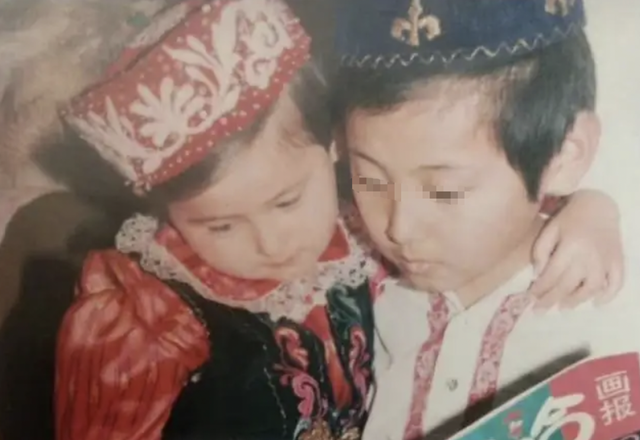 从“拽妃”到商界大亨，39岁的热依扎：隐婚生子，争议不断