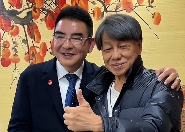 梁小龙去世6天，陈光标怒撕遮羞布：哪是病死，分明是被折腾没的