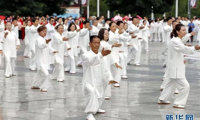 为什么有人选择练“八段锦”，有人则选择修炼太极呢？修炼维度