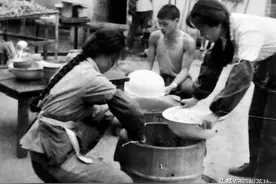 知青岁月：历经风雨十年，我俩相爱在胶林，最终结局却令人心痛图片