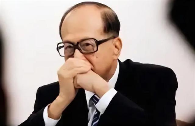 最后3天，沉默两个月后，中方终于将军，李嘉诚恐将卖国