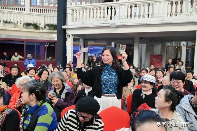 江海相连·沪万情深，上海·重庆万州文化交流展演开幕