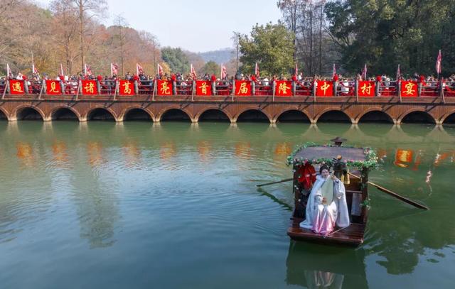 “隆中村宴”热力爆棚！襄阳古隆中元旦邀你和“诸葛亮”同桌吃席