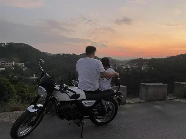 百万元房车不上锁异地停放十余天，陌生人开走带全家旅游，车主：房车空着是浪费