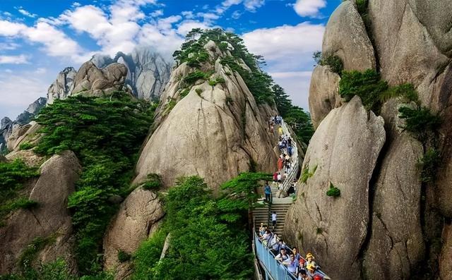 中国最难爬六座名山，第一不是华山，泰山只能垫底，一般人爬不了