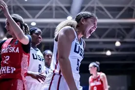 85分大胜后再赢81分！美国U17女篮“吓哭”对手？张子宇：我来！图片