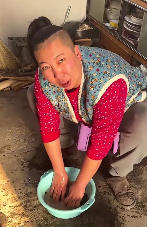 国务院点名封杀！这几位坑蒙老百姓的网红，直播带货路彻底堵死