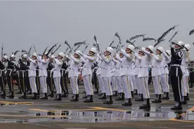 媚日失节！台“空军节”竟奏日本军歌，赖清德“亲日”路线危害台湾图片
